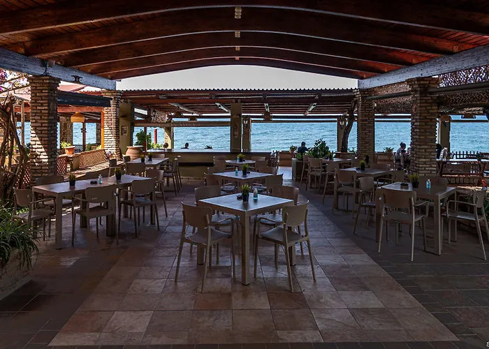 Castella Beach